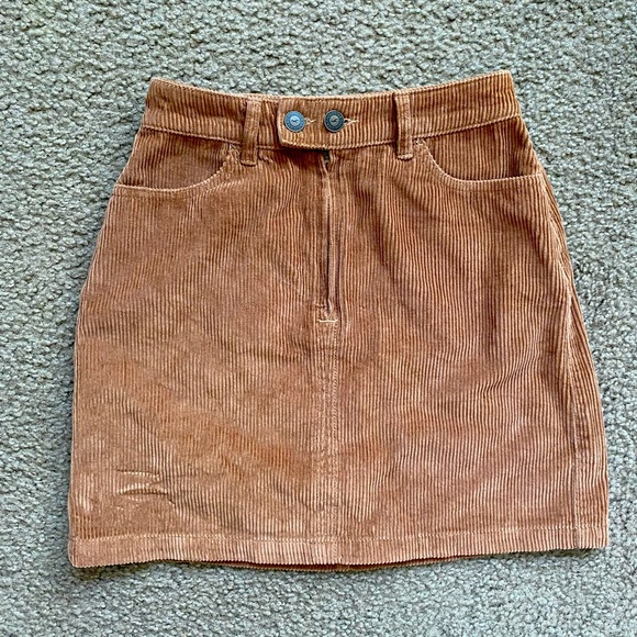 🔹HOLLISTER WOMEN’S ULTRA HIGH-RISE CORDUROY MINI SKIRT - size 0🔹 - Picture 3 of 8